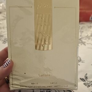 Lattafa angham Eau de Parfum 100ml. Brand New In Sealed Box